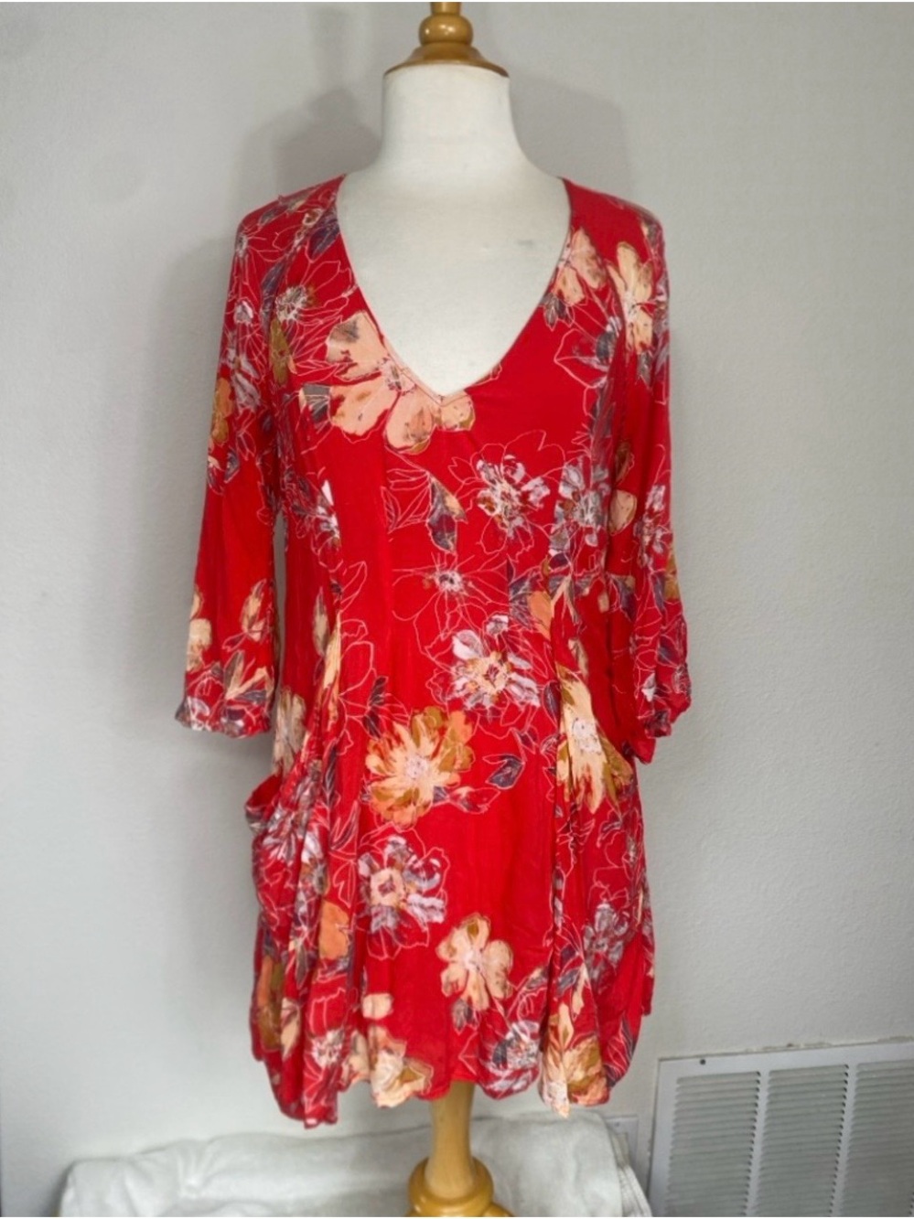 Free People Women Red Floral Pocket Tunic Size 6 Boho Cottagecore Coastal Hippie